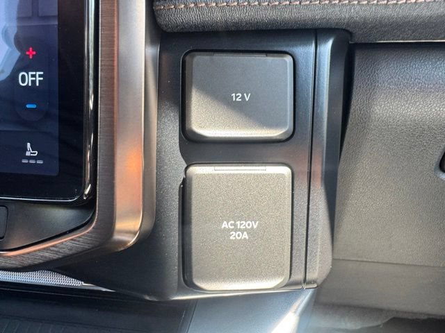 Used 2022 Ford F150 Lightning Lariat AWD/4WD image 38