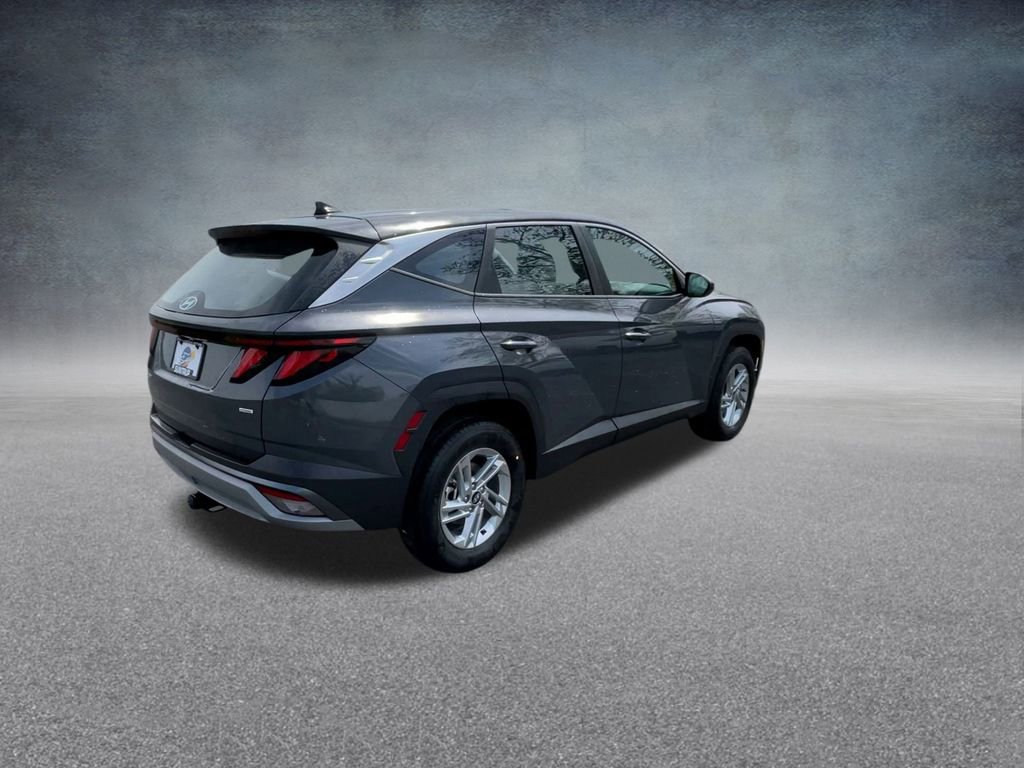 Used 2025 Hyundai Tucson SE image 23