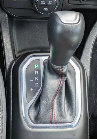 Used 2023 Jeep Renegade Trailhawk image 13