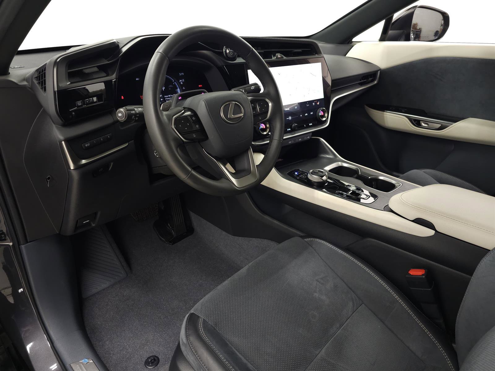 Certified 2023 Lexus RZ 450e Premium w/ Accessory Package (2T) image 17