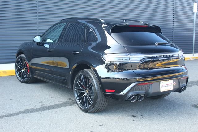 New 2026 Porsche Macan GTS image 3