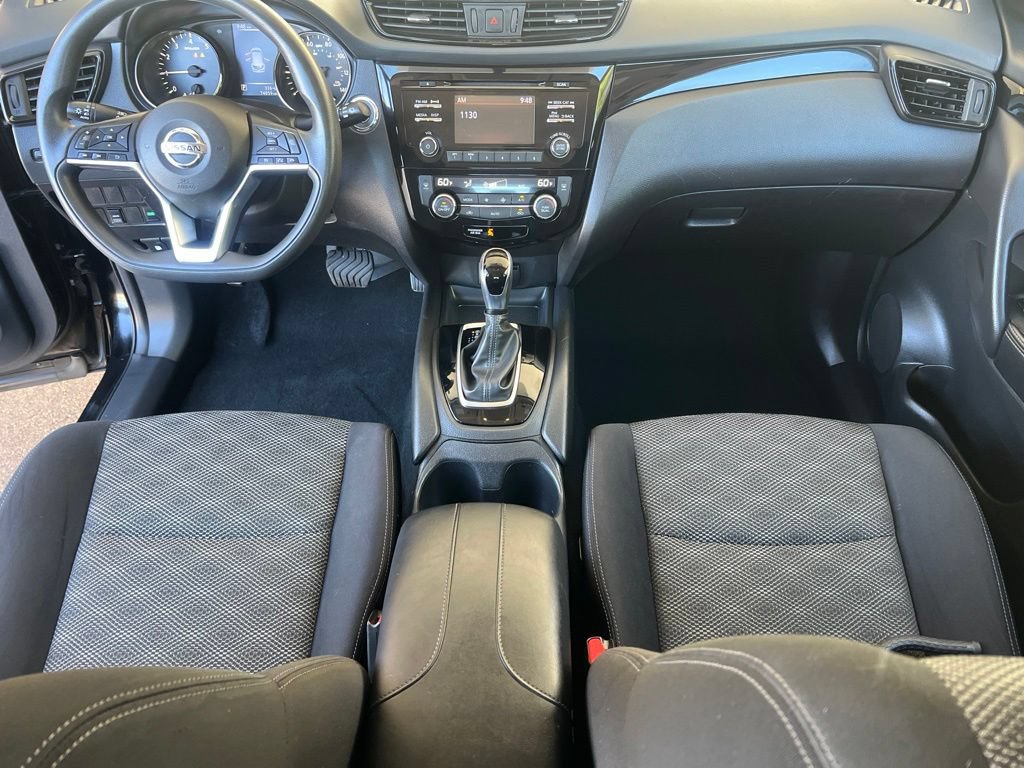 Used 2017 Nissan Rogue Sport SV AWD/4WD image 18