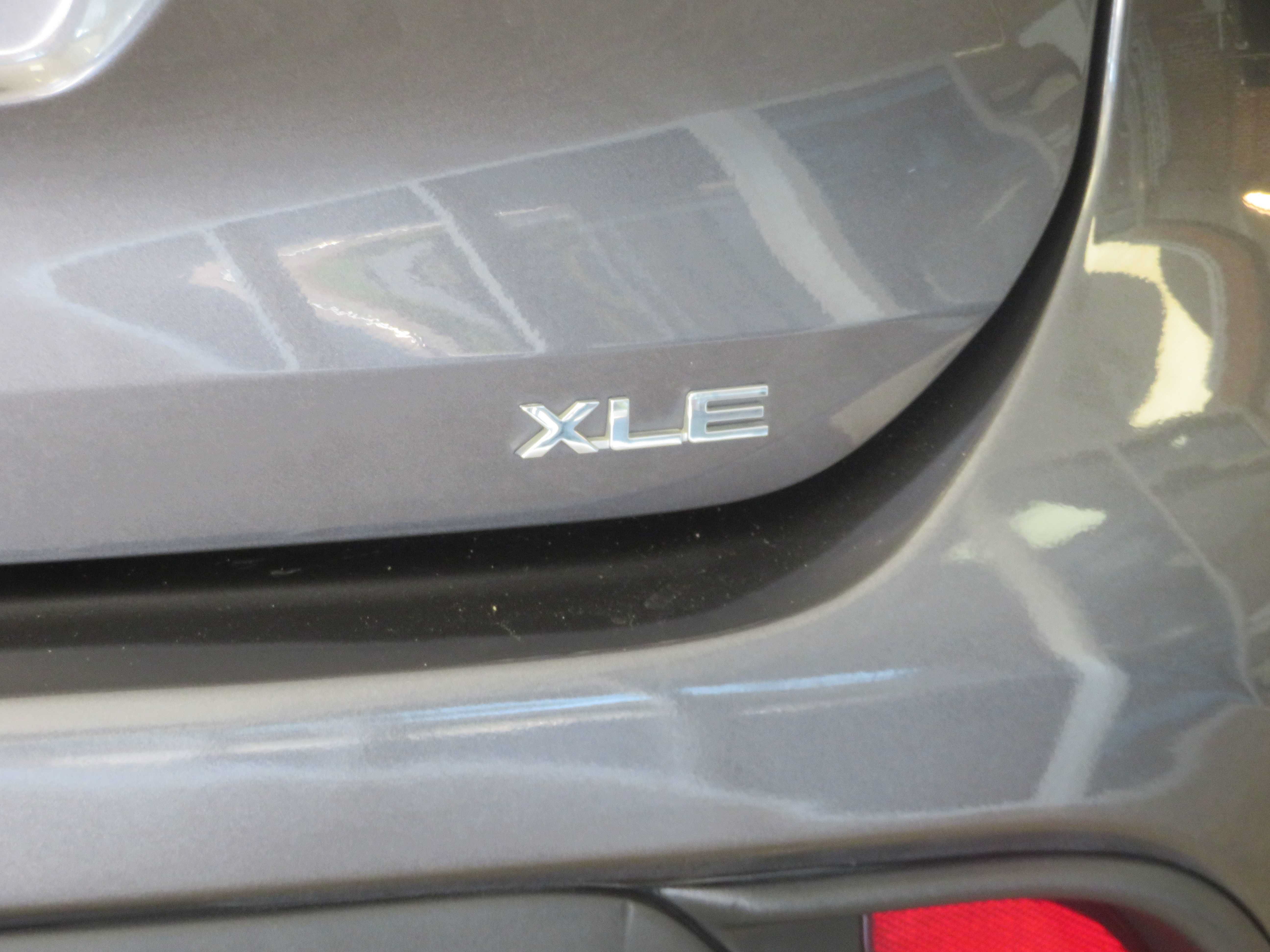 Used 2020 Toyota Highlander XLE FWD image 77