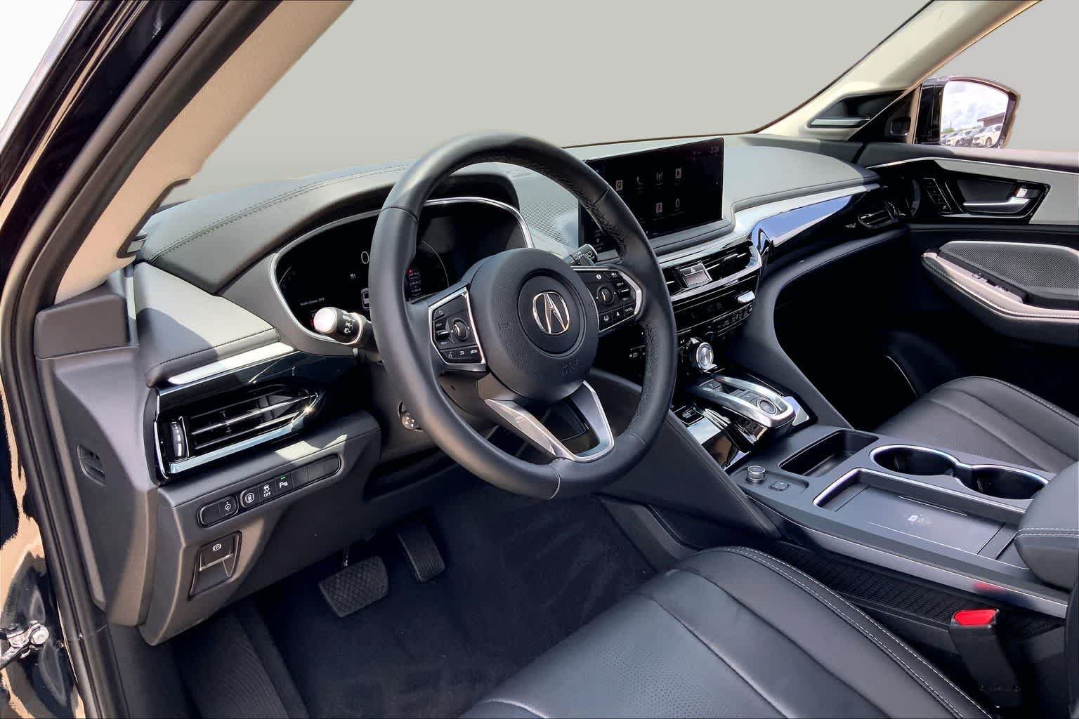 Used 2026 Acura MDX w/ Technology Package FWD image 16
