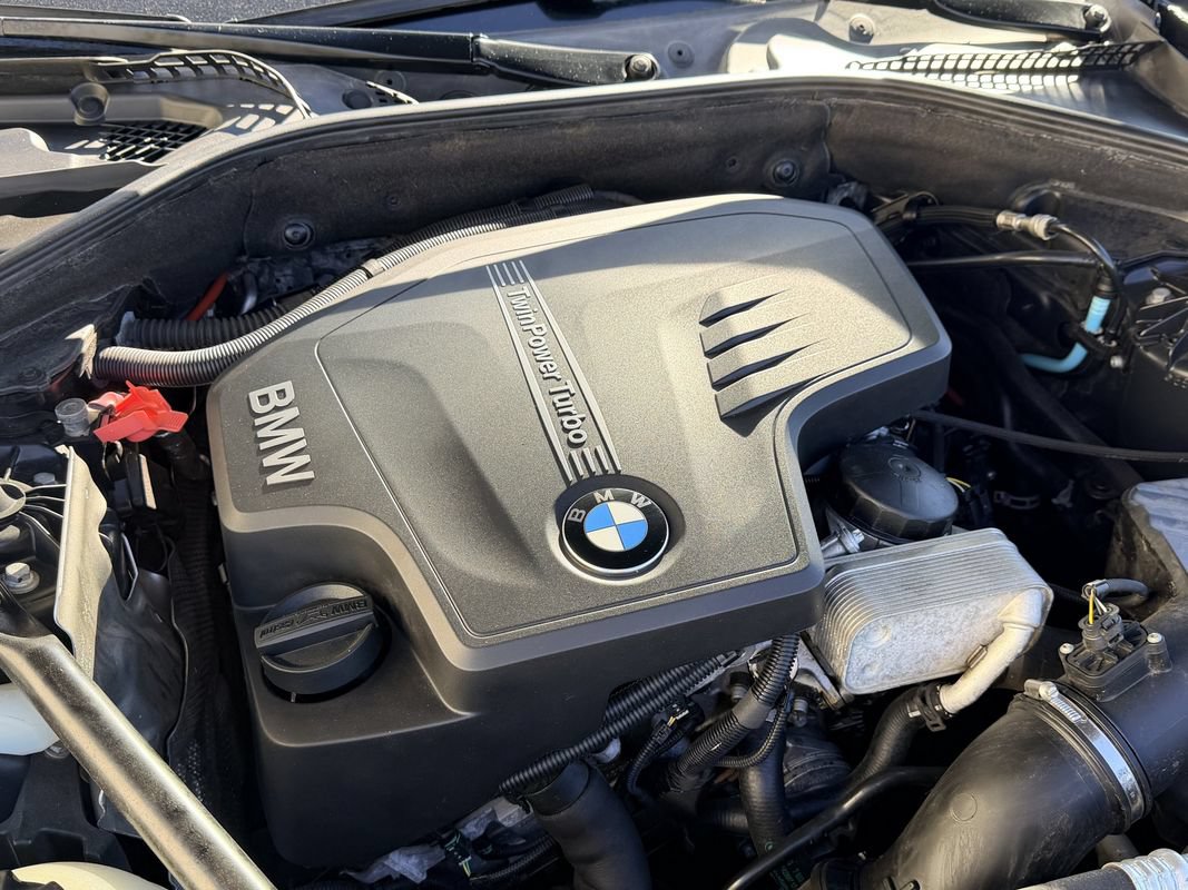 Used 2015 BMW 528i xDrive Sedan AWD/4WD image 19
