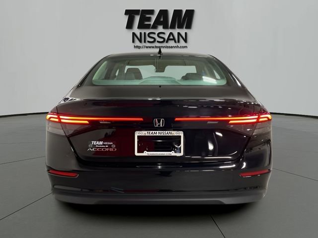 Used 2025 Honda Accord SE image 5