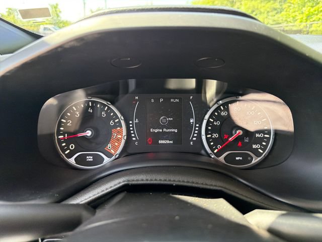 Used 2023 Jeep Renegade Latitude AWD/4WD image 18
