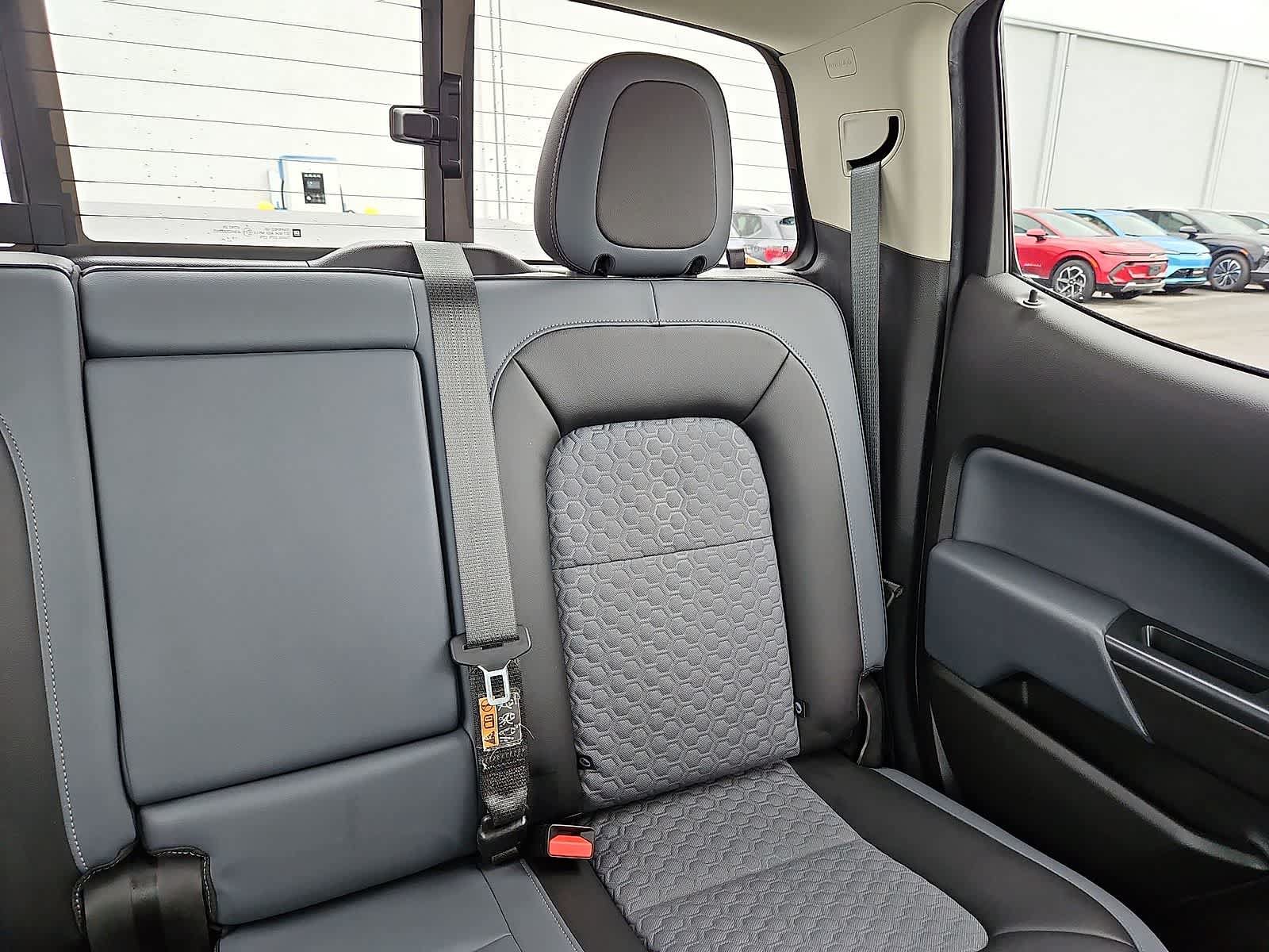 Used 2019 Chevrolet Colorado Z71 AWD/4WD image 15