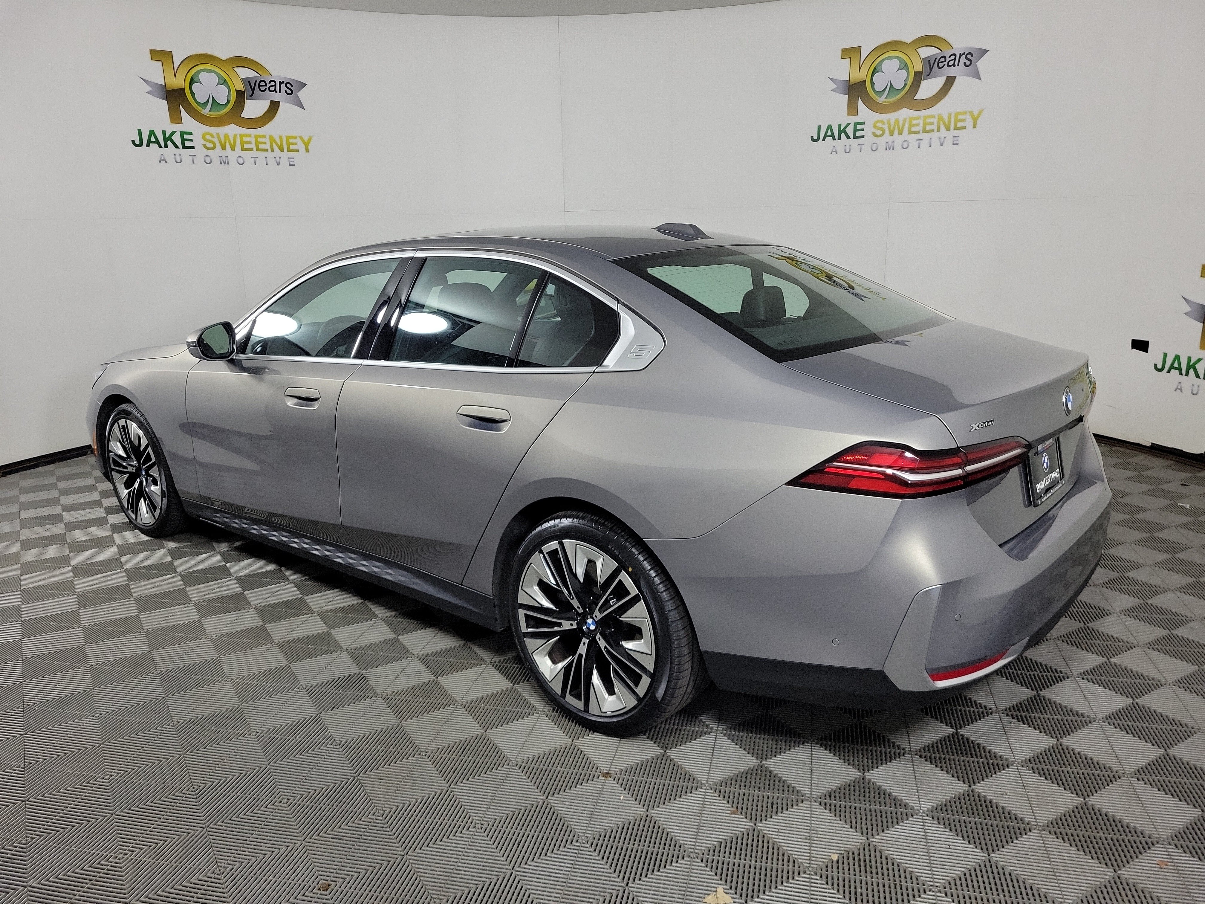 Used 2026 BMW 540i xDrive AWD/4WD image 5