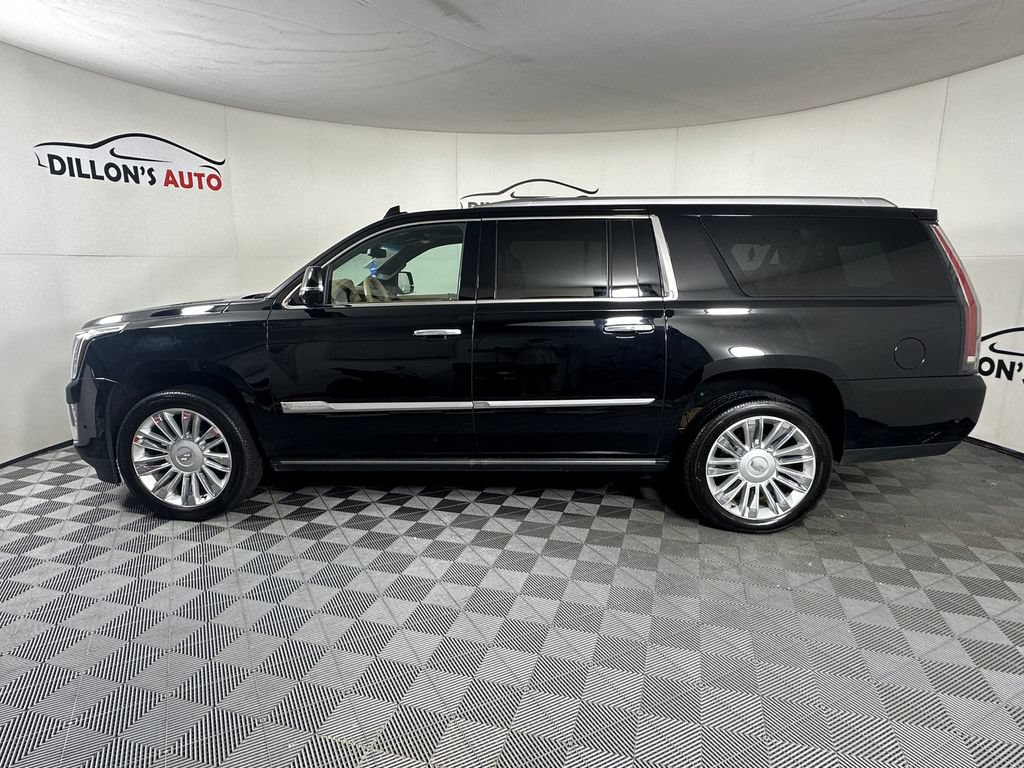 Used 2018 Cadillac Escalade ESV Platinum AWD/4WD image 3