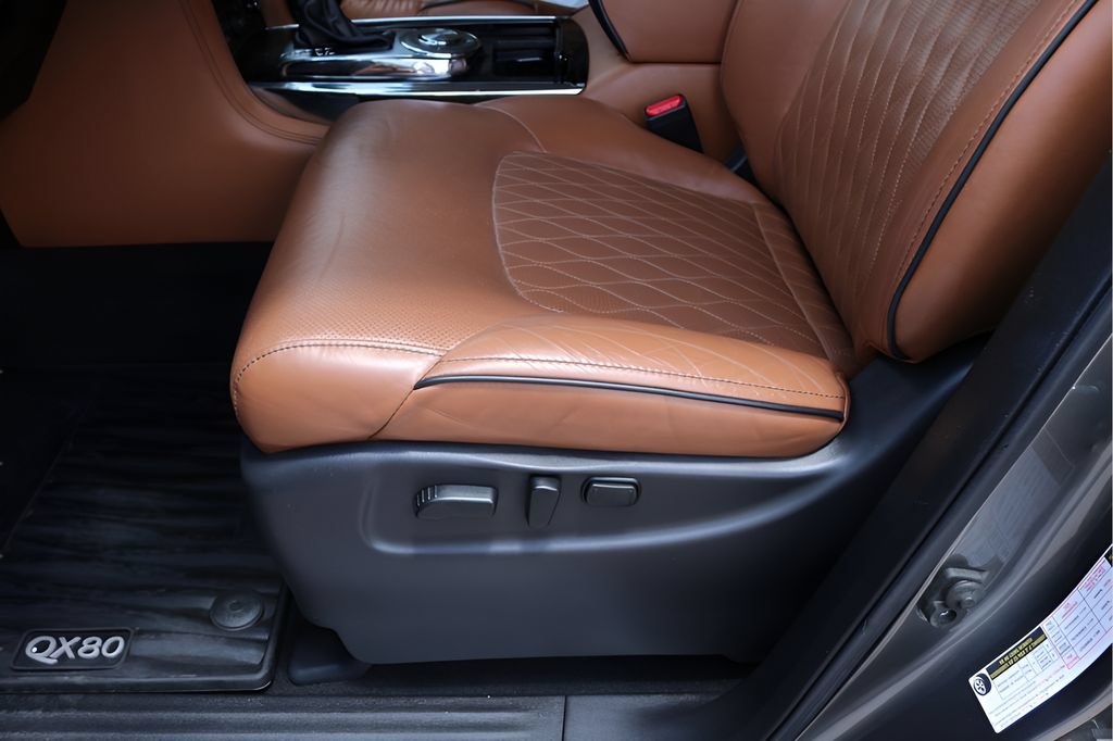 Used 2019 INFINITI QX80 Luxe w/ 22" Wheel Package RWD image 13