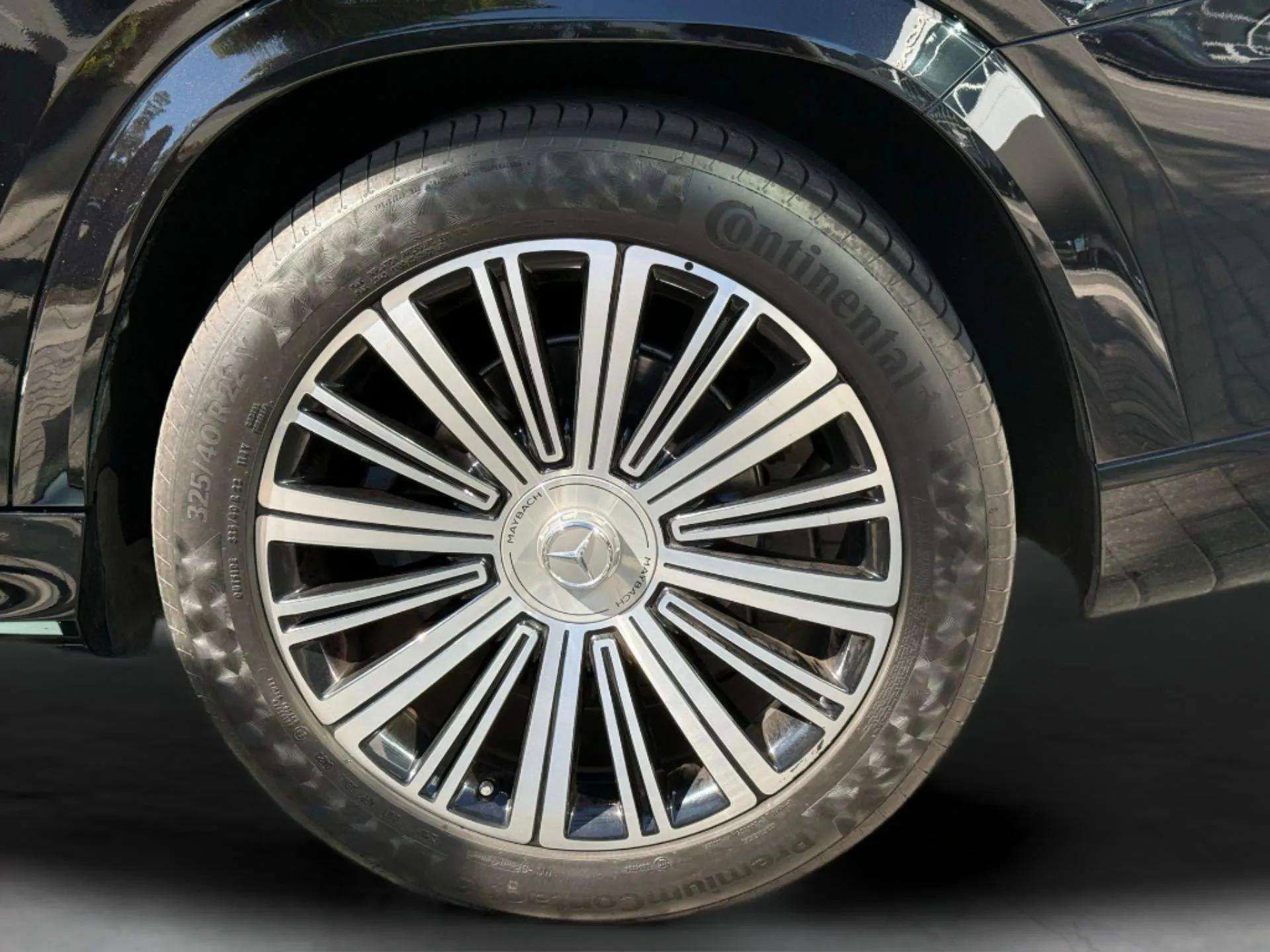 Used 2023 Mercedes-Benz Maybach GLS 600 4MATIC image 53