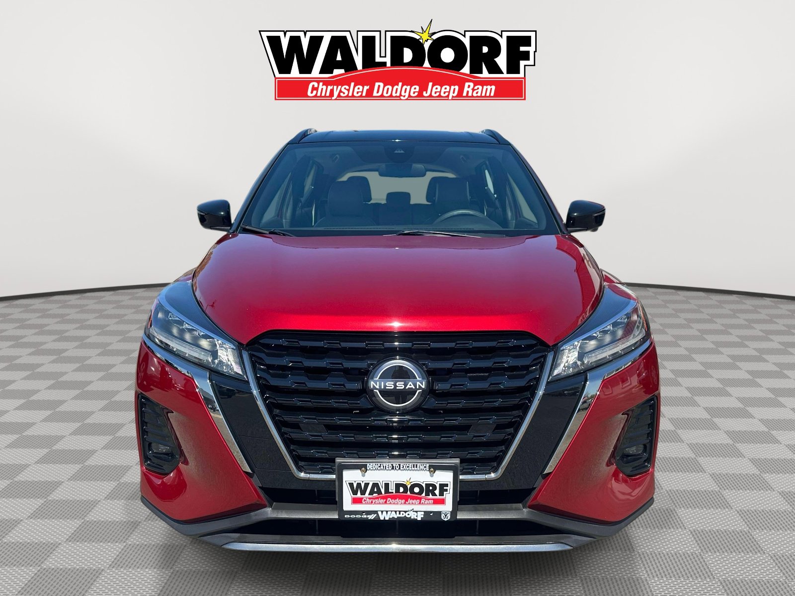 Used 2023 Nissan Kicks SR w/ SR Premium Package image 2