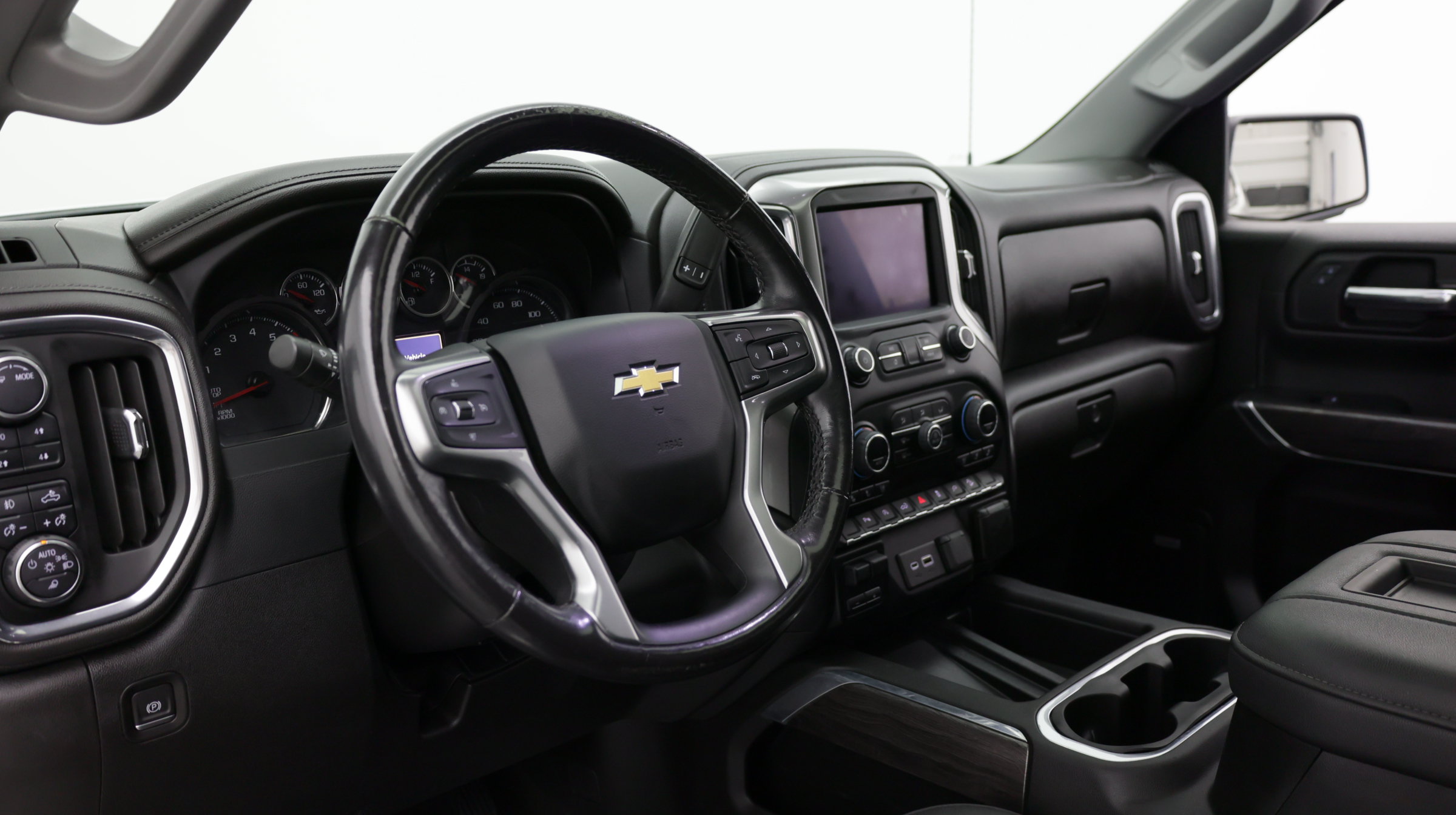 Used 2022 Chevrolet Silverado 1500 LTZ w/ LTZ Convenience Package II AWD/4WD image 13