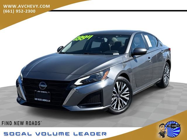 Used 2023 Nissan Altima 2.5 SV image 1