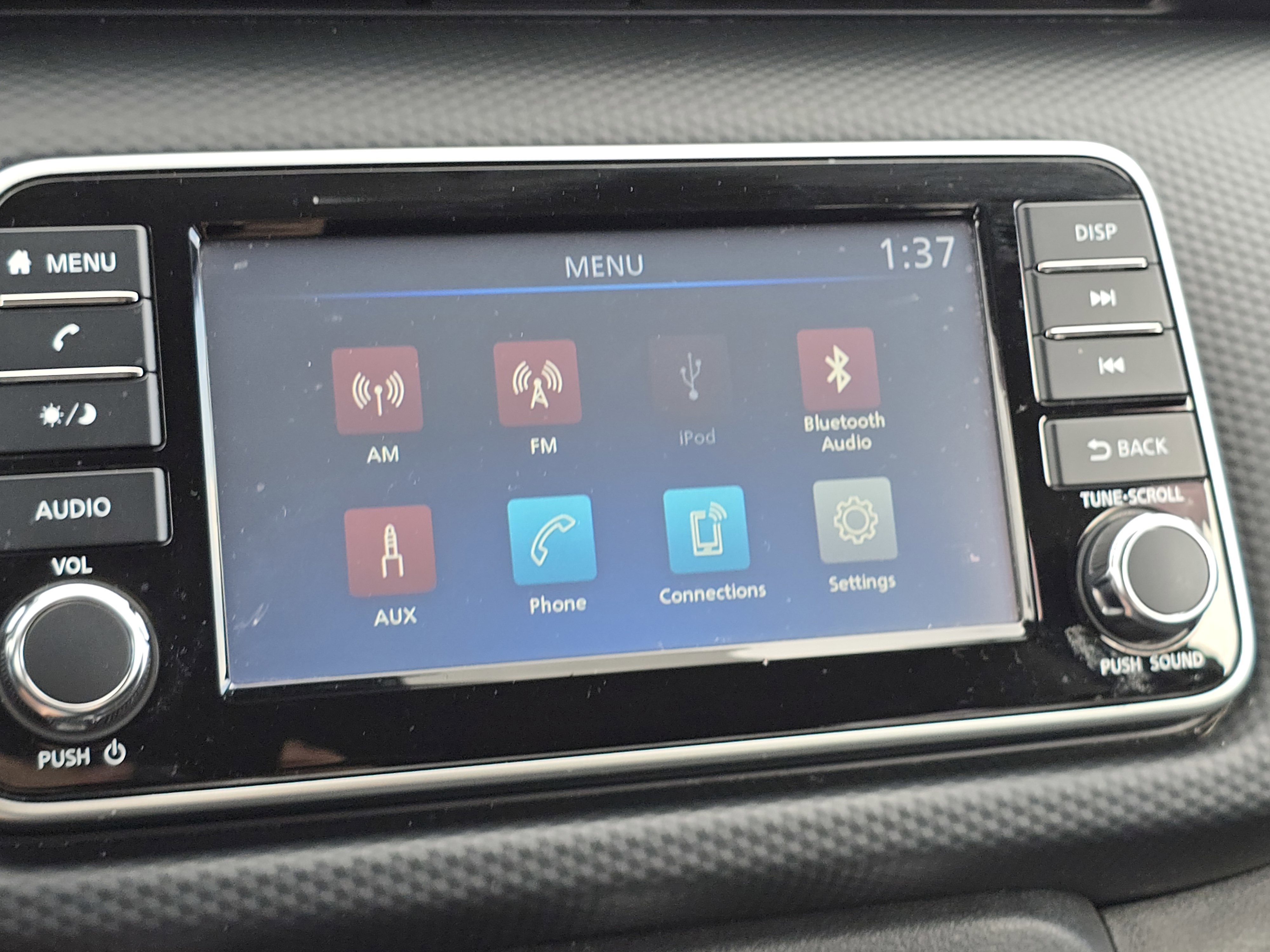 Used 2022 Nissan Kicks S image 20