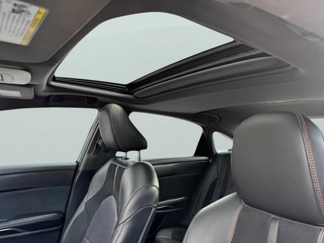 Used 2019 Toyota Avalon XSE image 20