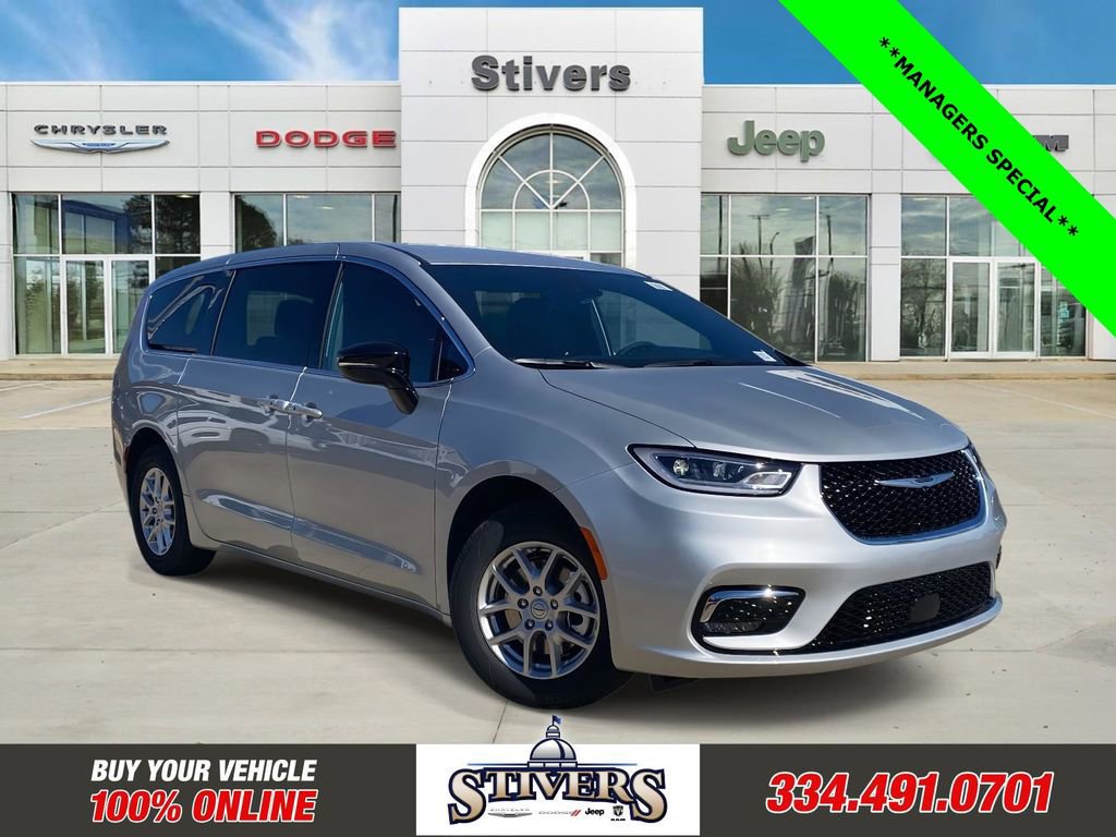 New 2026 Chrysler Pacifica Select