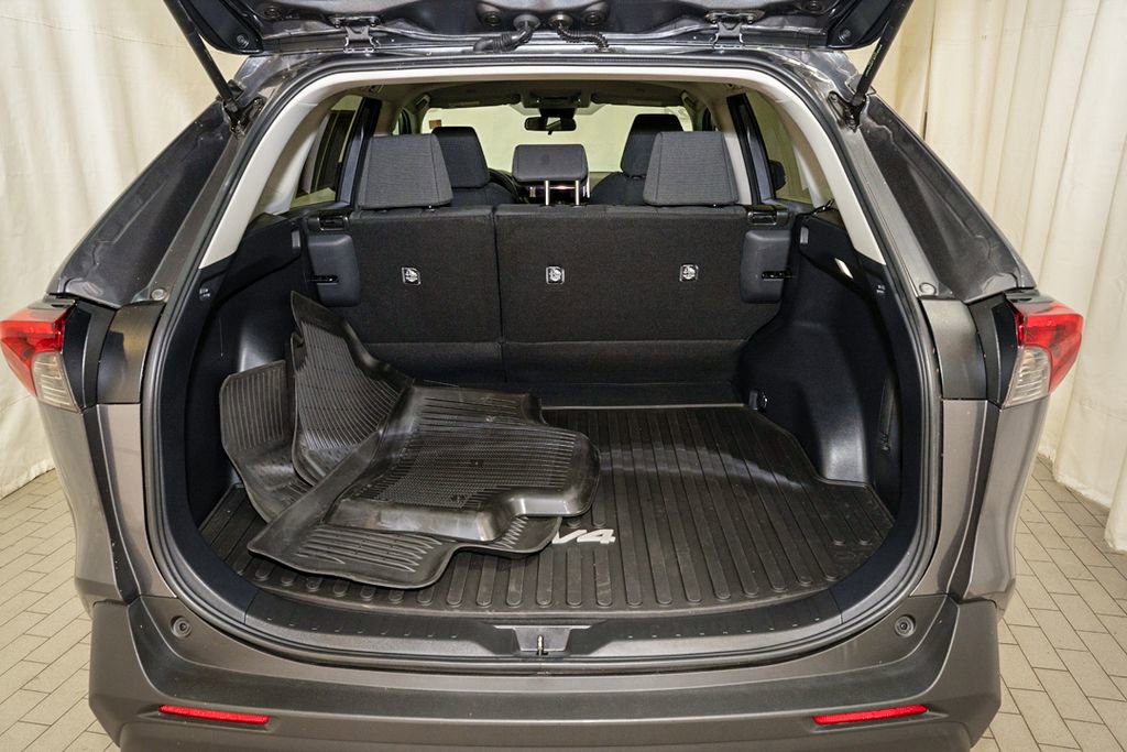 Used 2024 Toyota RAV4 LE image 5