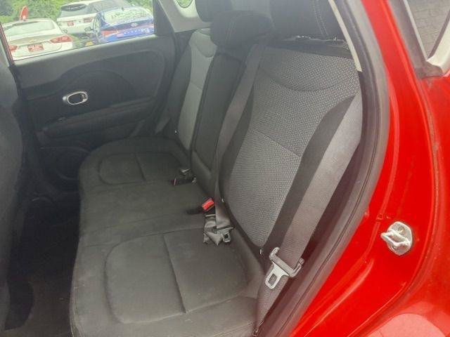 Used 2018 Kia Soul + FWD image 13