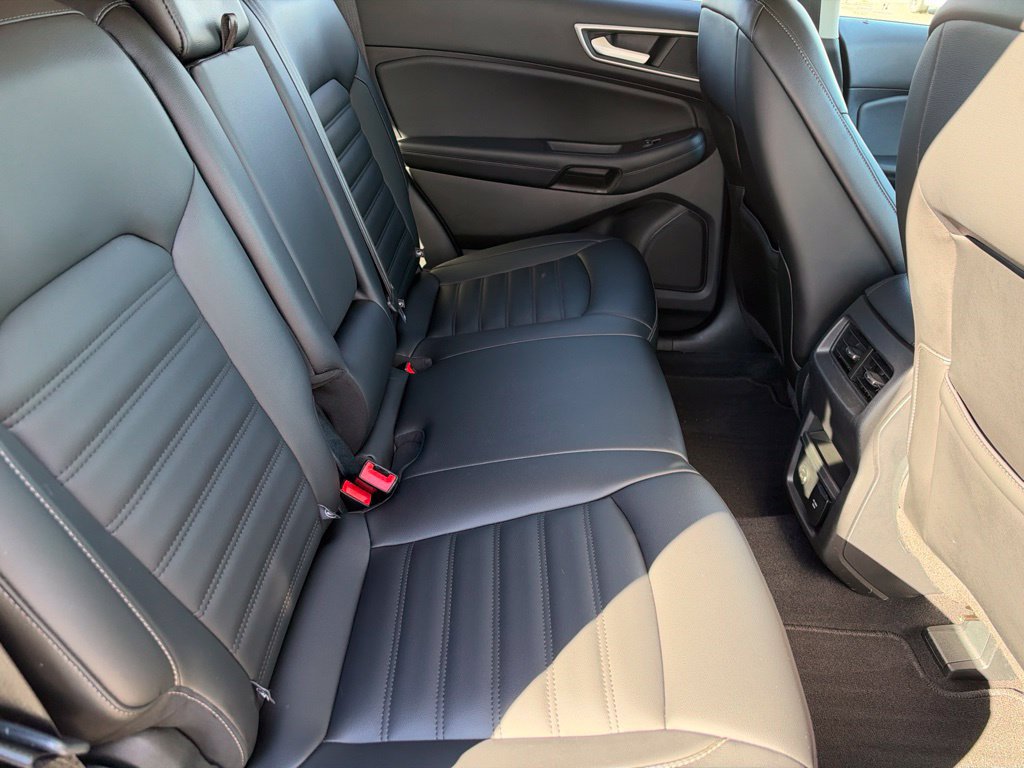 Used 2021 Ford Edge SEL w/ Convenience Package AWD/4WD image 28