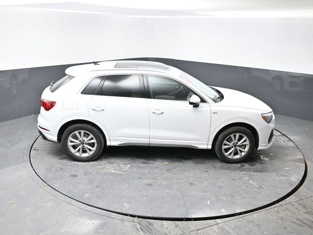 Used 2025 Audi Q3 2.0T Premium image 15