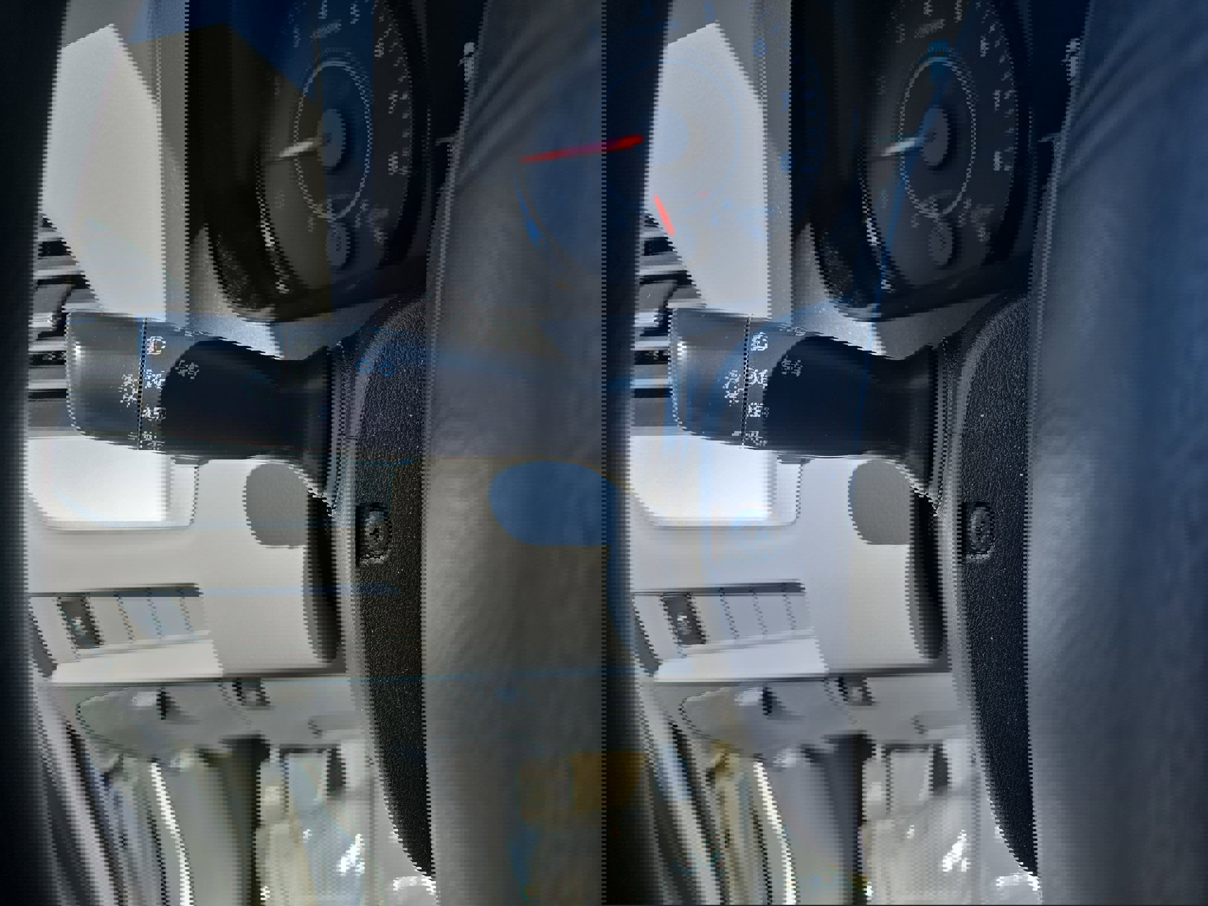 Used 2017 Toyota Sienna LE image 27