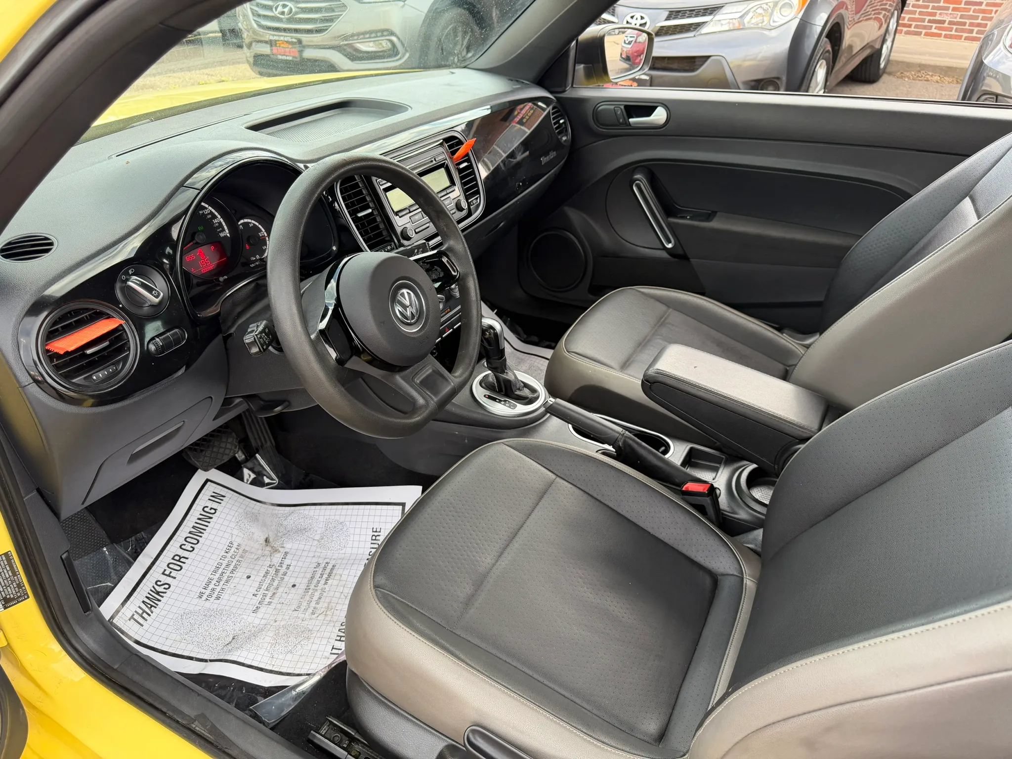 Used 2015 Volkswagen Beetle 1.8T FWD image 30