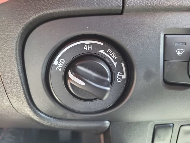 Used 2025 Nissan Frontier PRO-4X w/ Interior Protection Package AWD/4WD image 25