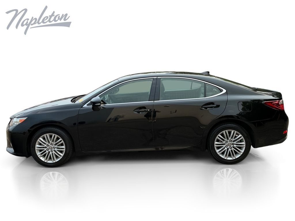 Used 2015 Lexus ES 350 w/ Luxury Package FWD image 2