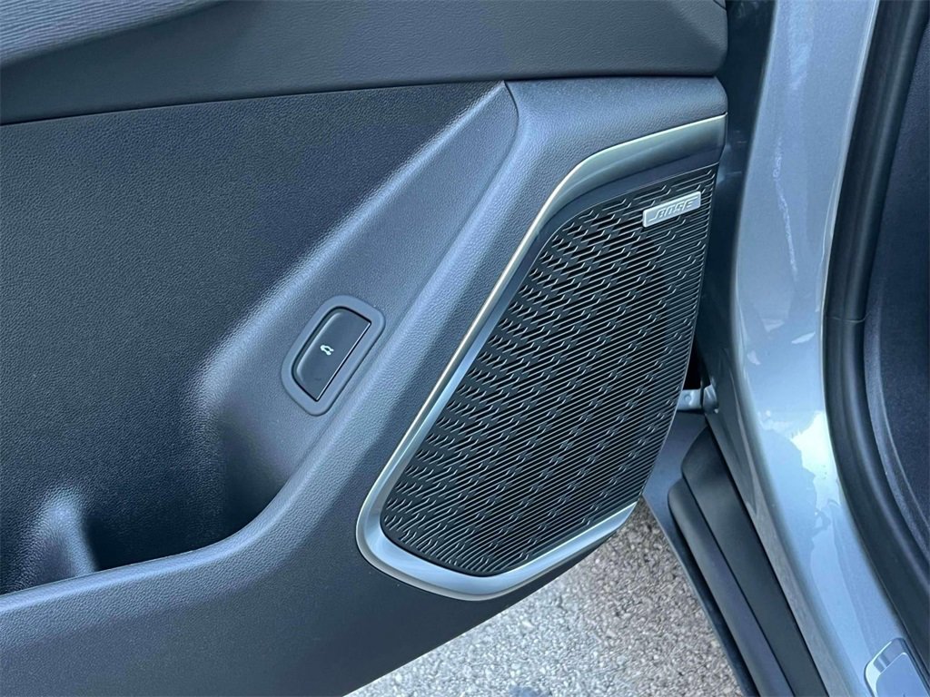 New 2026 Buick Enclave Preferred w/ Power Package image 23