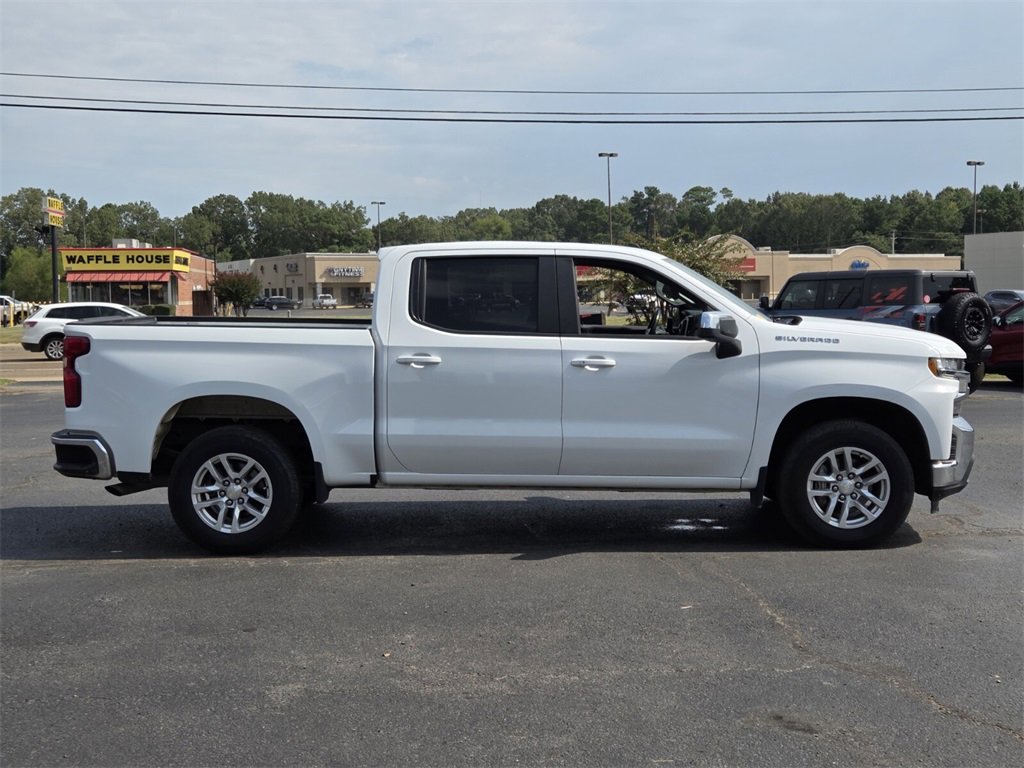 Used 2022 Chevrolet Silverado 1500 LT image 2