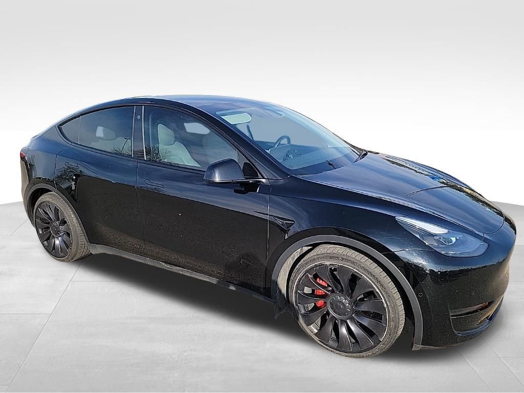 Used 2022 Tesla Model Y Performance image 2