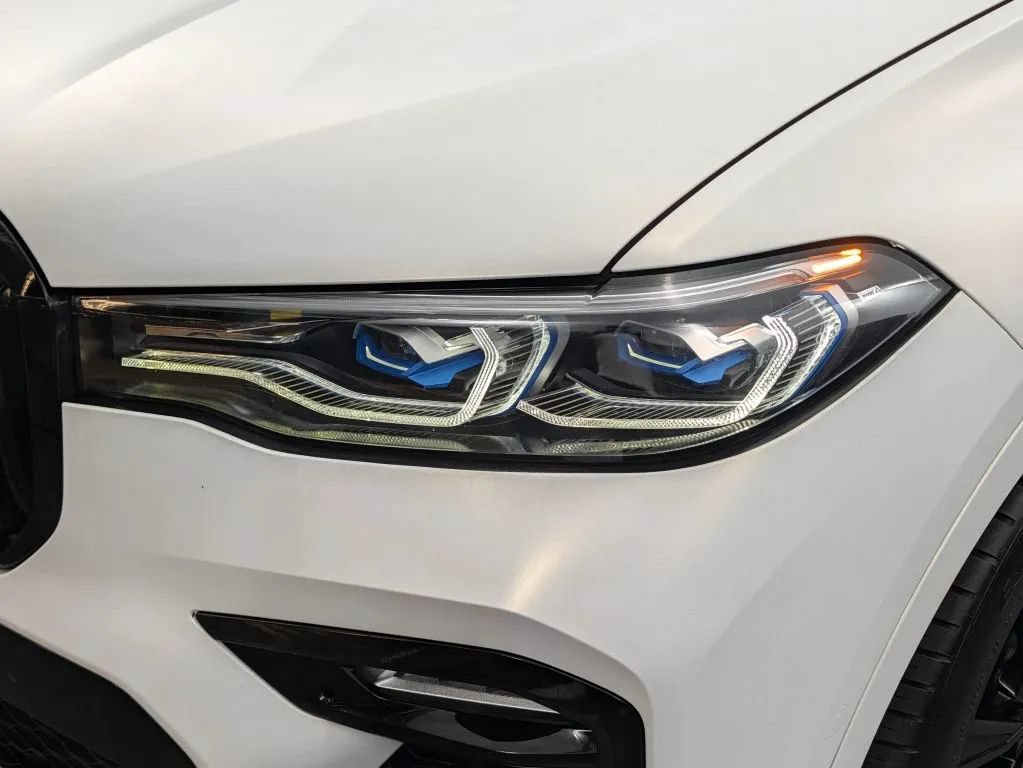 Used 2020 BMW X7 M50i w/ Executive Package AWD/4WD image 10