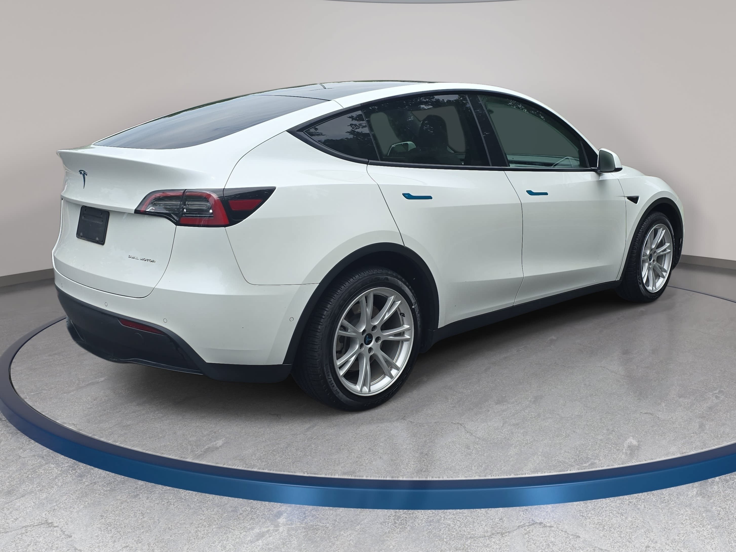 Used 2021 Tesla Model Y Long Range AWD/4WD image 5