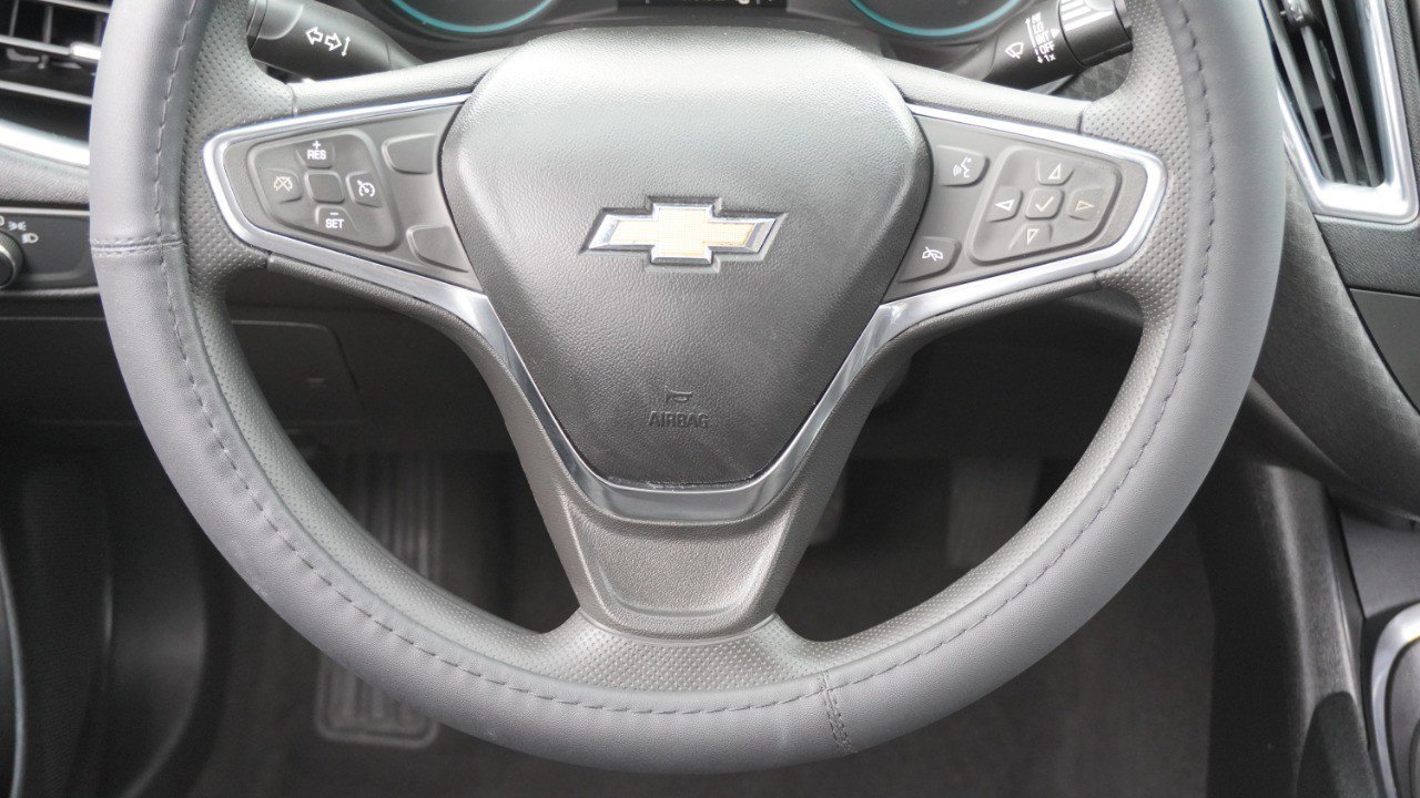 Used 2020 Chevrolet Malibu LT FWD image 27