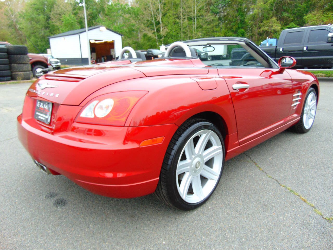 Used 2005 Chrysler Crossfire Limited RWD image 49