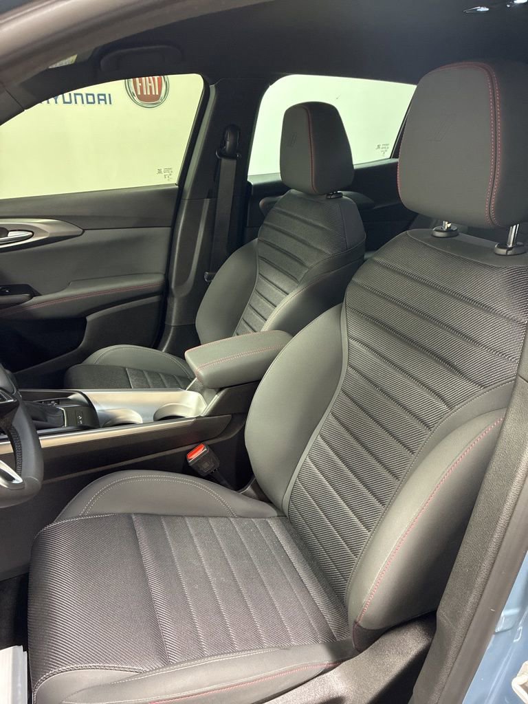 Used 2024 Dodge Hornet GT w/ GT Blacktop Package image 9