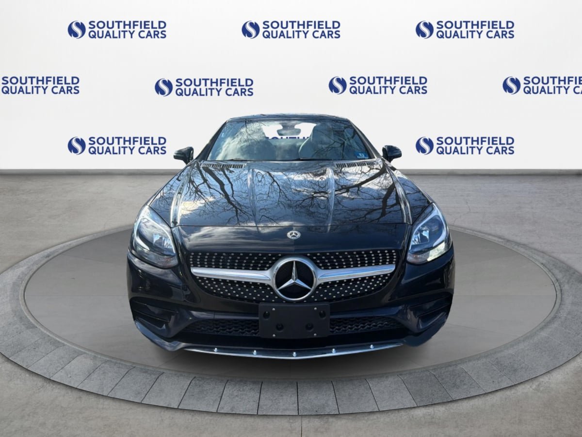 Used 2020 Mercedes-Benz SLC 300 w/ Premium Package image 9