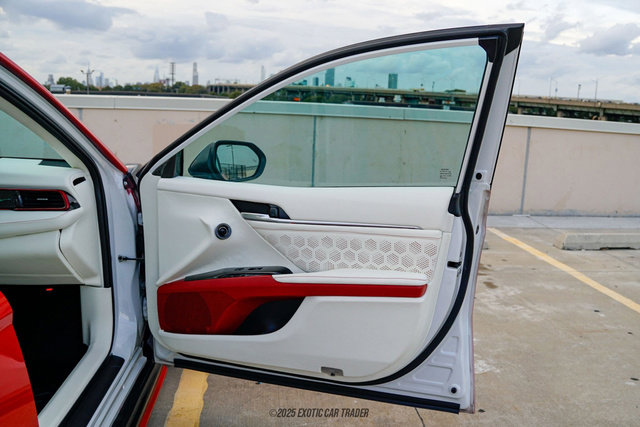 Used 2019 Toyota Camry XSE image 36