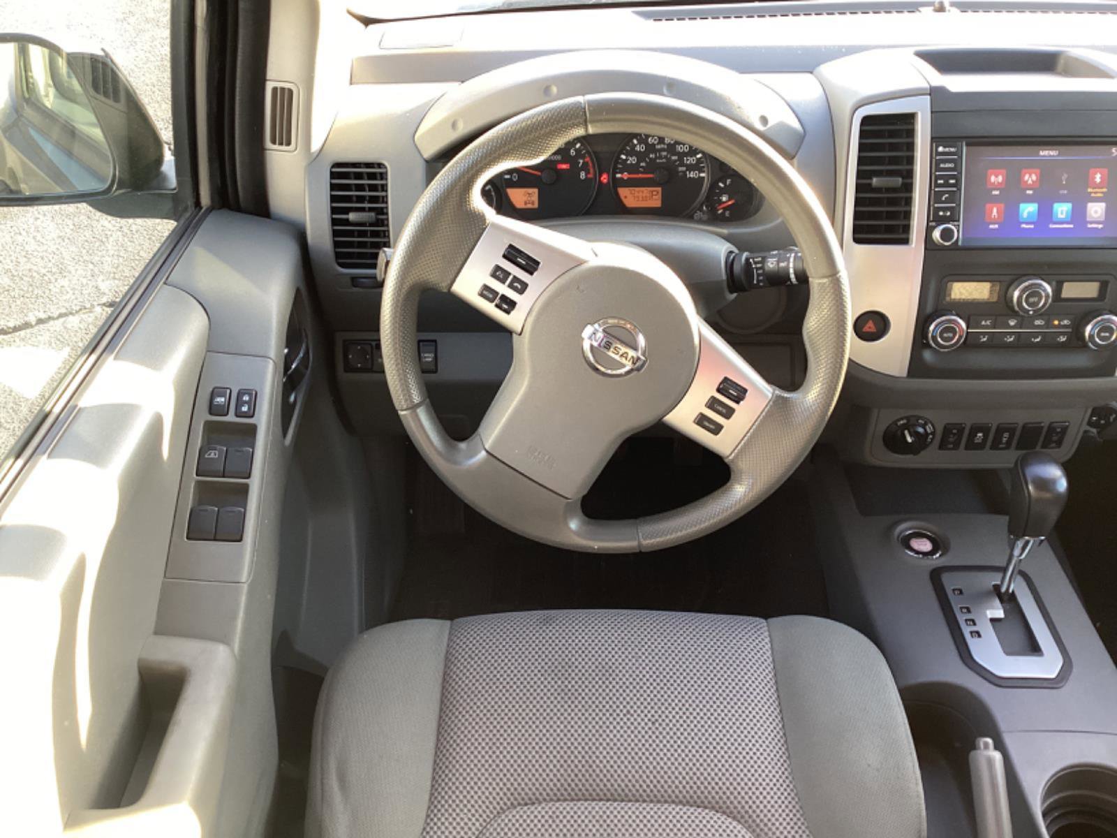 Used 2021 Nissan Frontier SV w/ Midnight Edition Floor Mats image 4