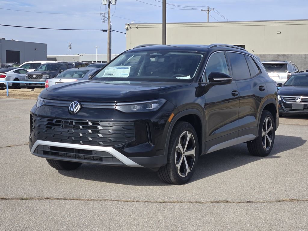 New 2026 Volkswagen Tiguan SE image 2