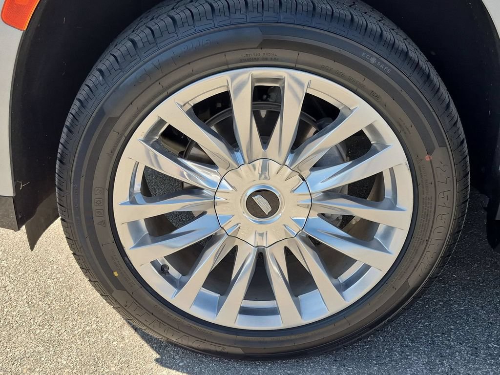 Certified 2022 Cadillac Escalade Premium Luxury RWD image 26