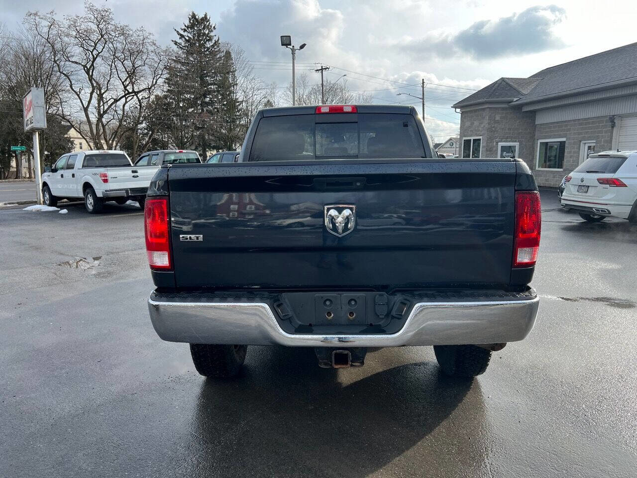 Used 2015 RAM 2500 SLT w/ Luxury Group image 4