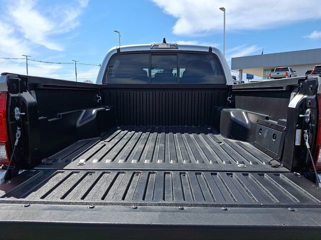 Used 2023 Toyota Tacoma SR AWD/4WD image 29
