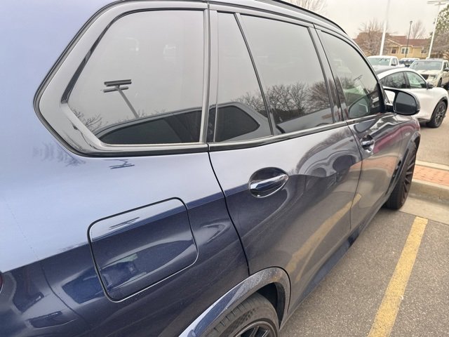 Used 2022 BMW X5 M w/ Competition Package 2 image 11