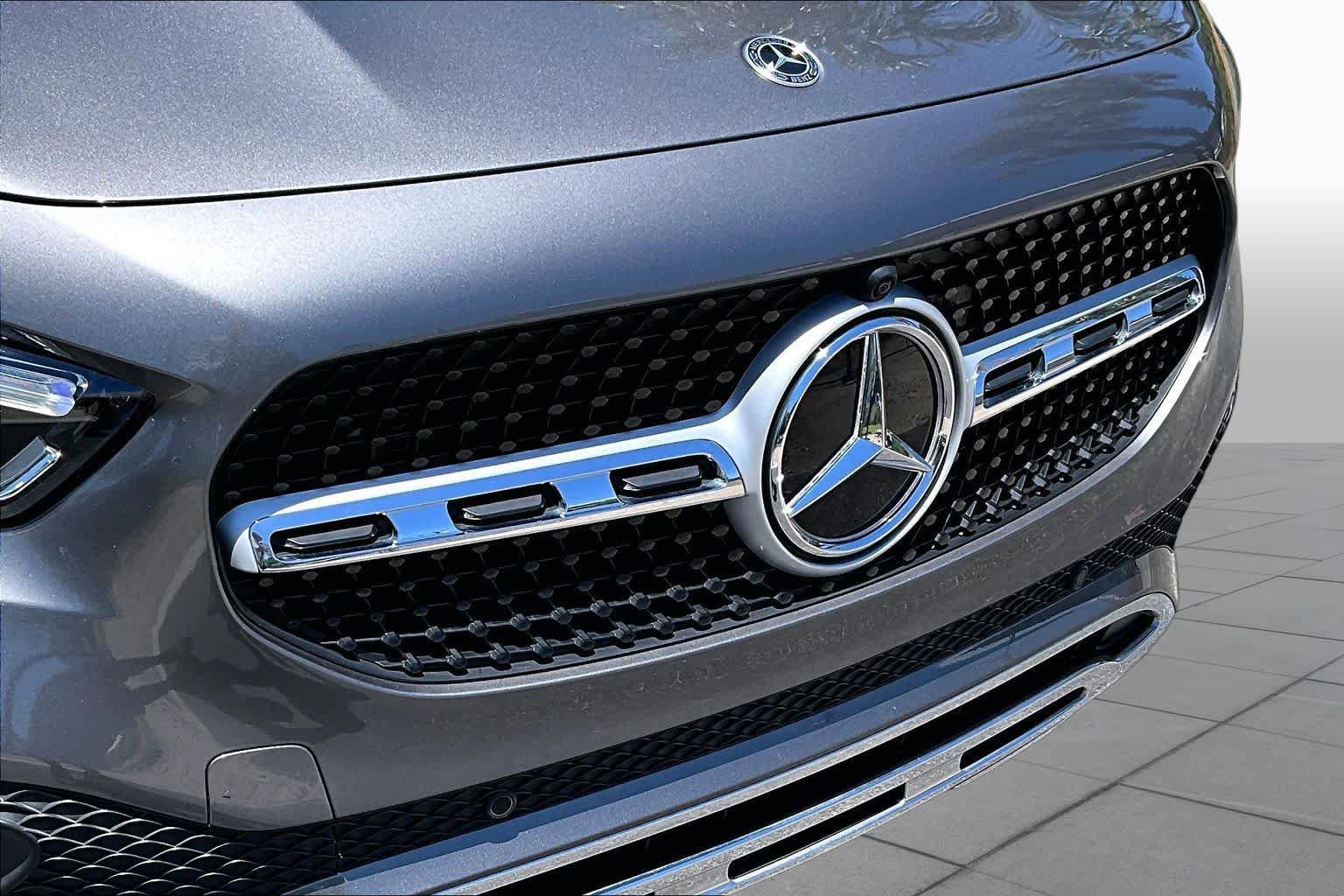 Used 2023 Mercedes-Benz GLA 250 4MATIC w/ Premium Package image 30