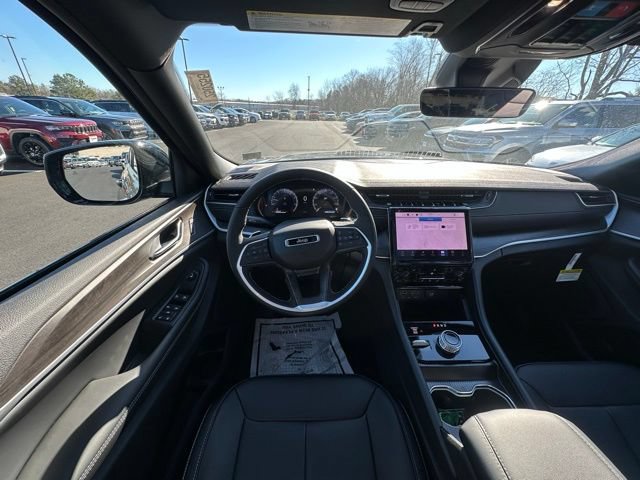 New 2025 Jeep Grand Cherokee L Limited AWD/4WD image 15