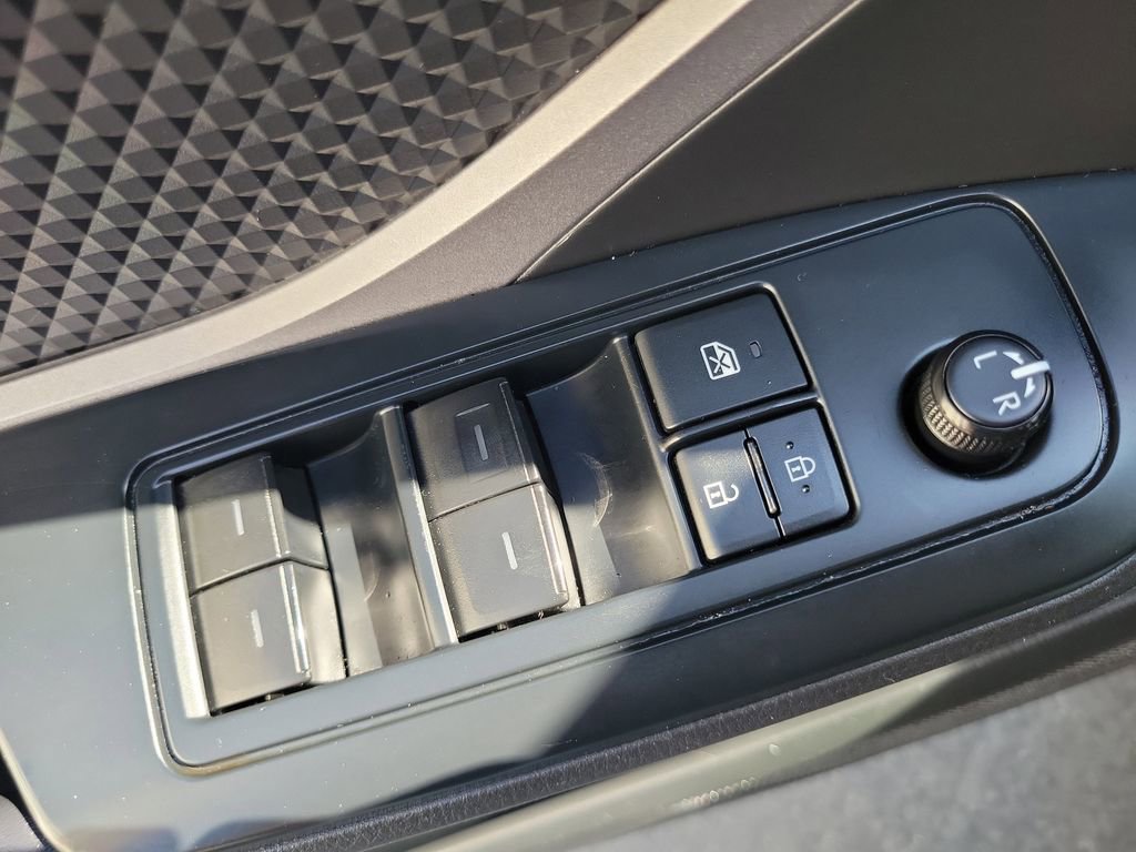 Used 2021 Toyota C-HR LE image 18