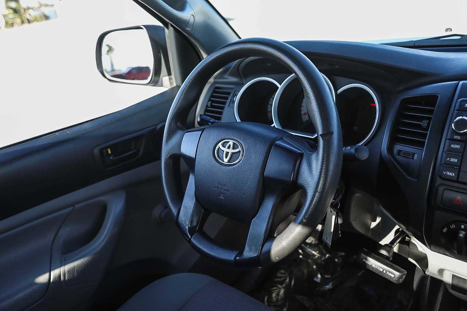Used 2013 Toyota Tacoma 2WD Regular Cab image 17